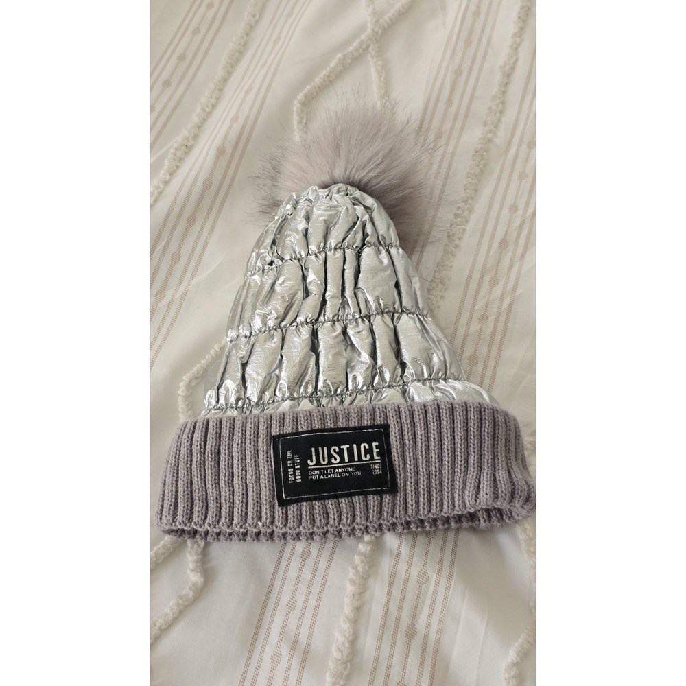 Justice Girls Sherpa Beanie Hay‎ With Pom Silver COLOR Size L